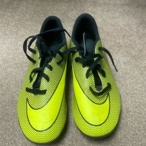 Nike youth soccer cleats
